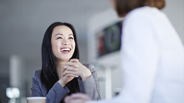 女人的美白笑容