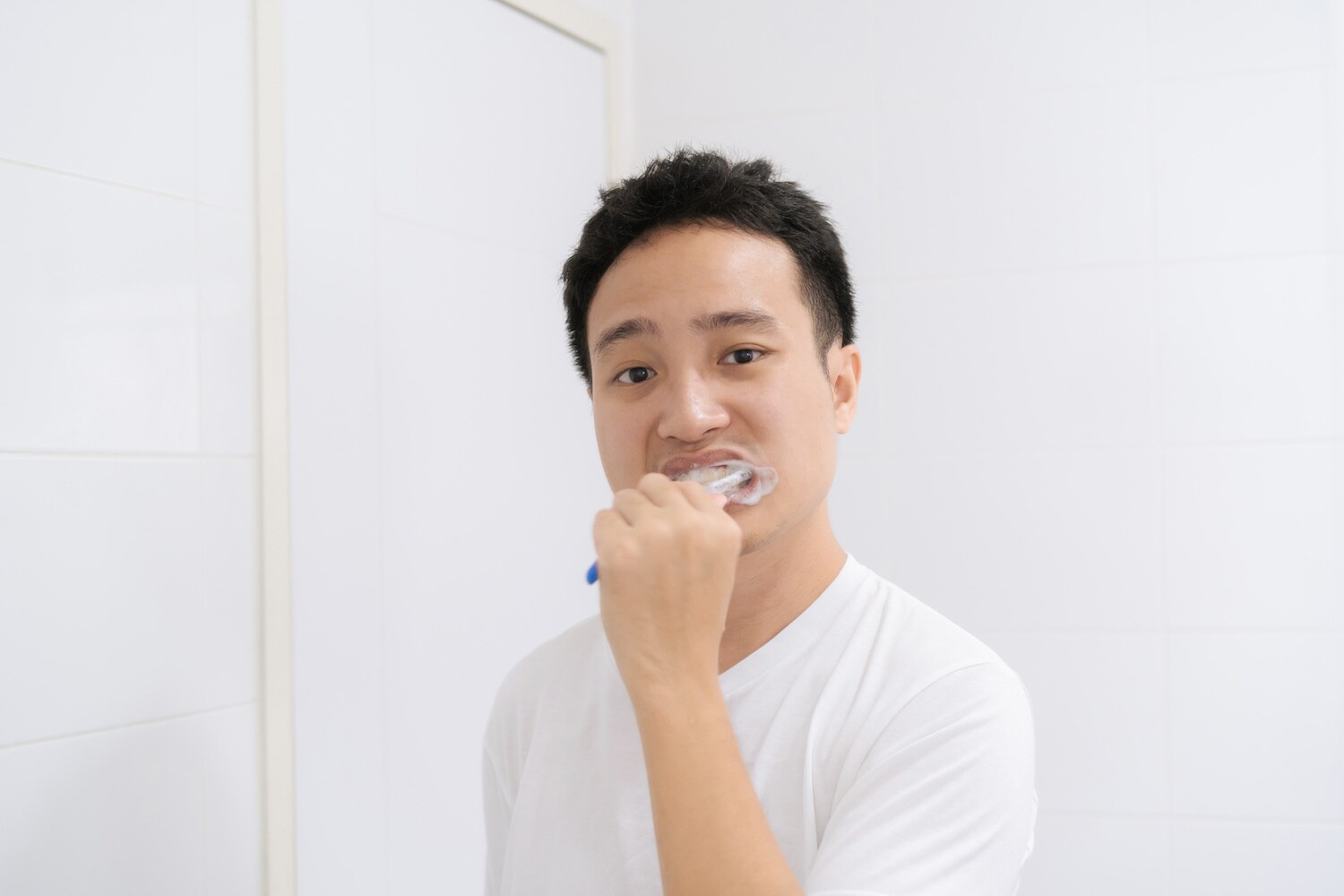 注意临时的牙体填充物
